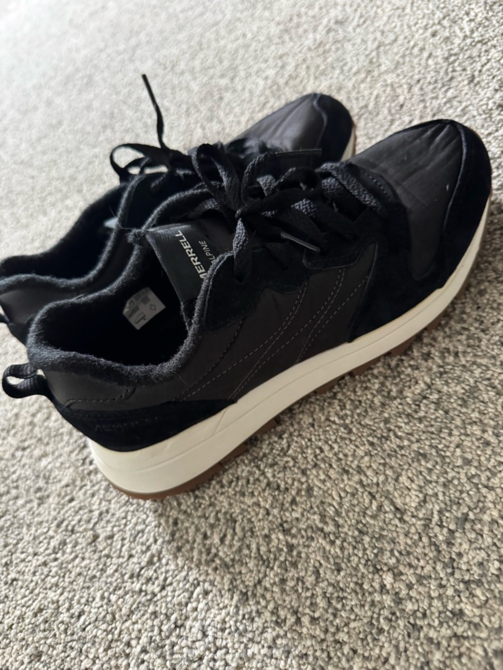 Merrell Black Walking Sneakers with White Midsole